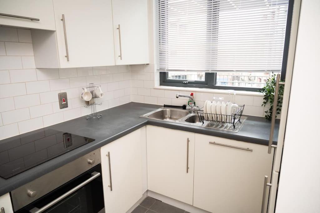 2 Bed Apt In Leeds City Centre Extérieur photo