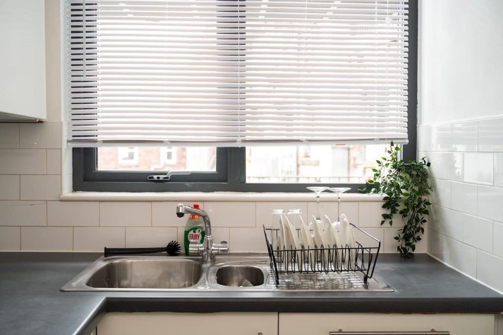 2 Bed Apt In Leeds City Centre Extérieur photo